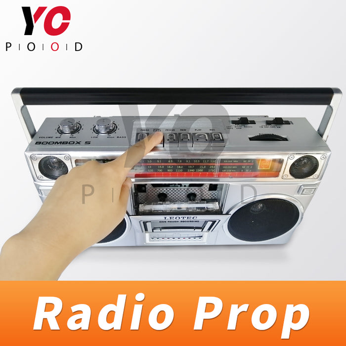 Put Tape in radio to trigger audio playing