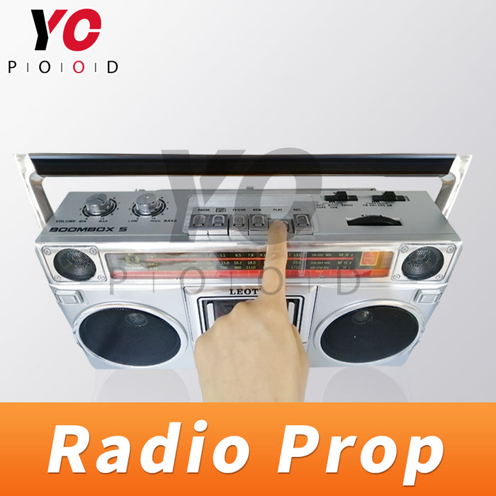 Put Tape in radio to trigger audio playing